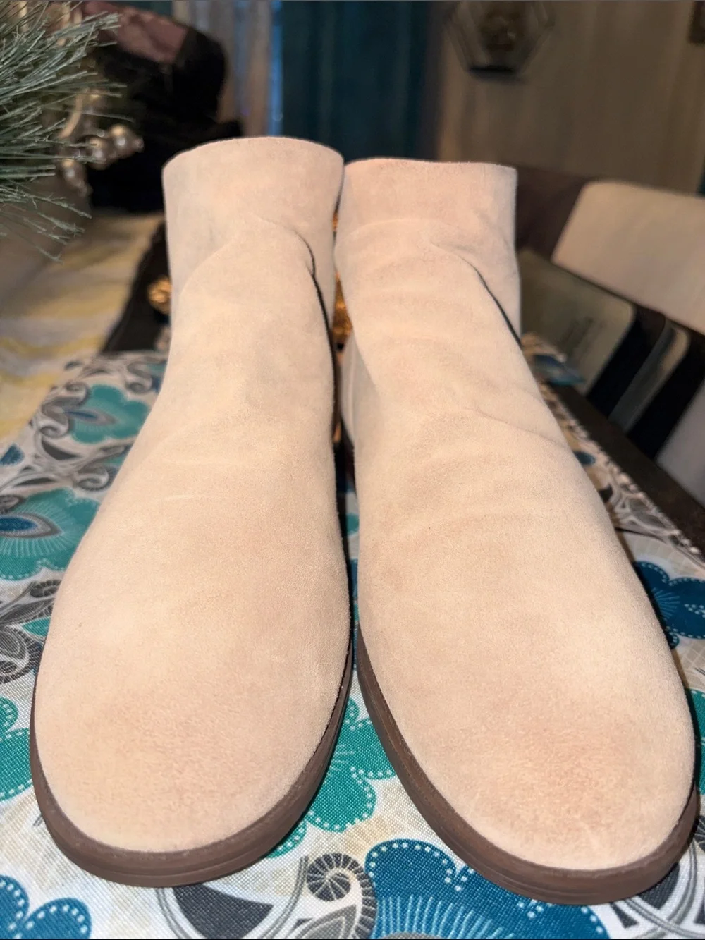 Kenneth Cole Cream Suede Leather Ankle Booties